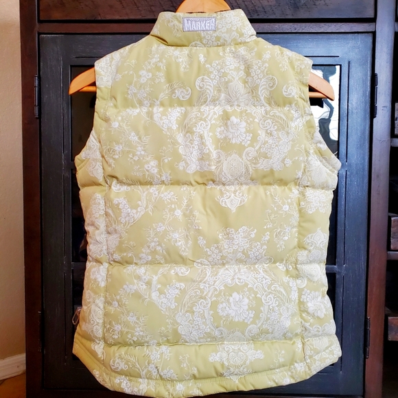 Ladies Puffy Vest - Picture 2 of 4